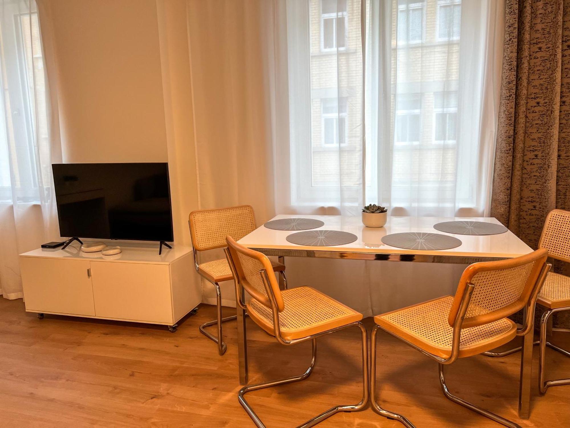 Appartement House Jena Esterno foto